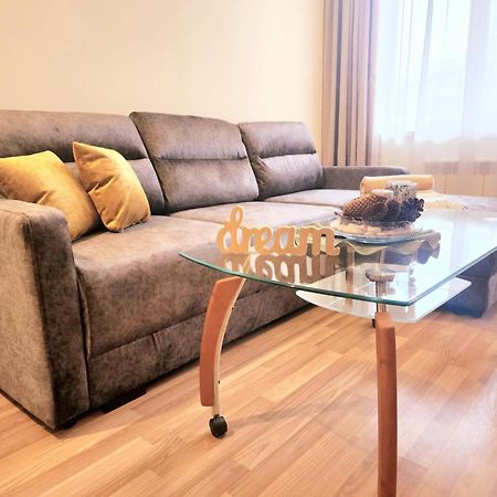 Arboro Royal Plaza Apartment โบโรเวทส์ ภายนอก รูปภาพ